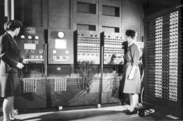 Betty Jean Jennings and Fran Bilas operating ENIAC